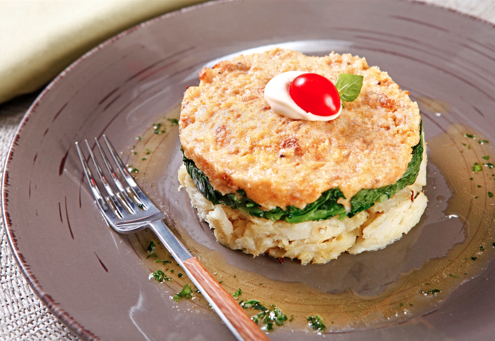 Bacalhau com Broa de milho, espinafres e Maionese Hellmann’s gratinado no forno Bacalhau com Broa de milho, espinafres e Maionese Hellmann’s gratinado no forno